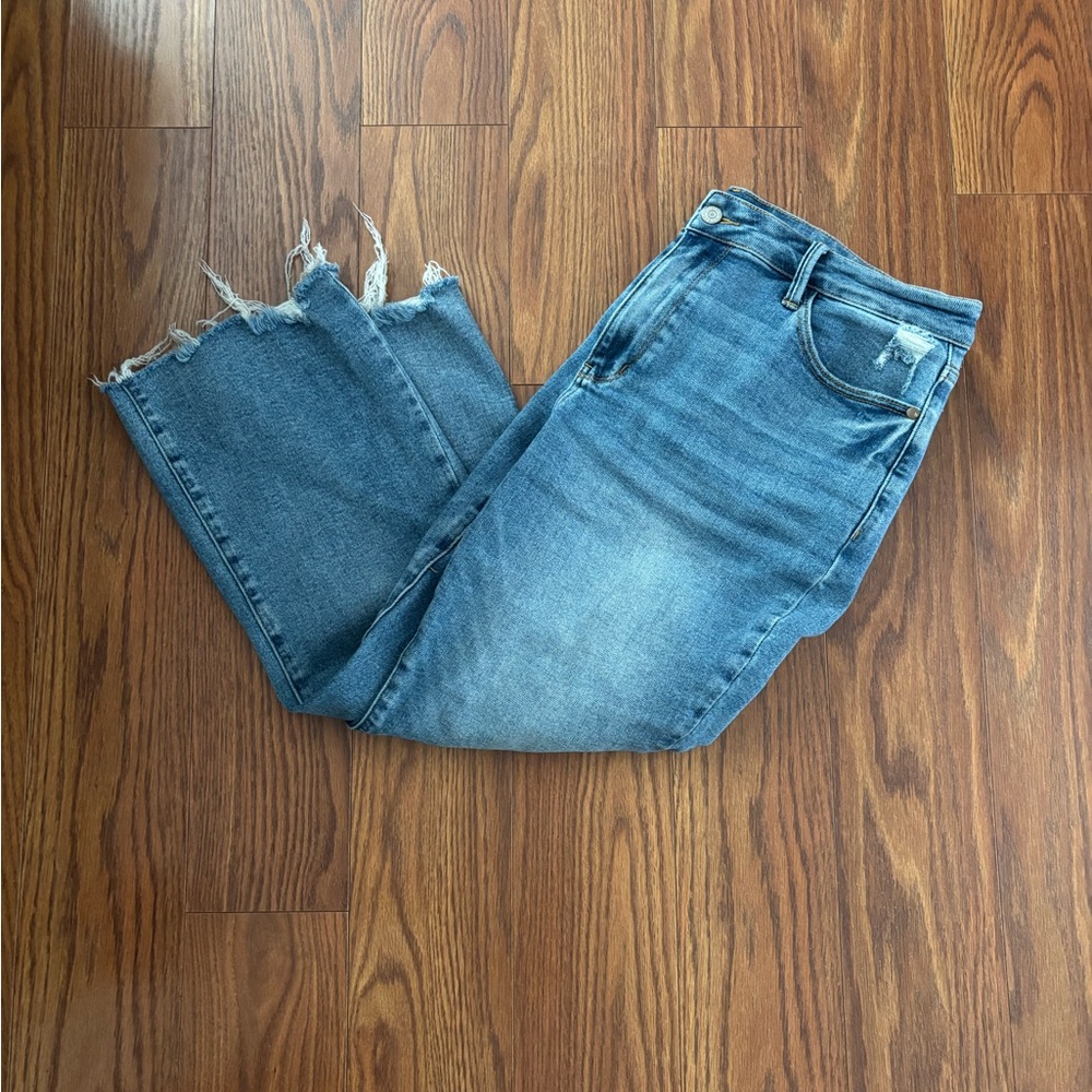 Judy Blue Kick-Flare Cropped Jeans - Picture 2 of 2